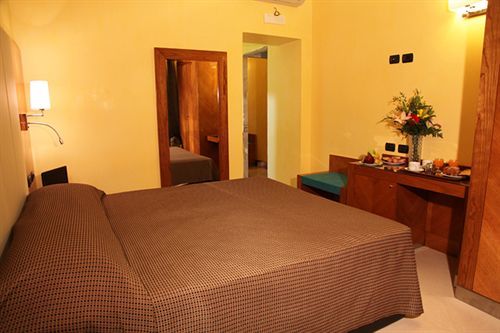 Federica's In Couette-café 2*